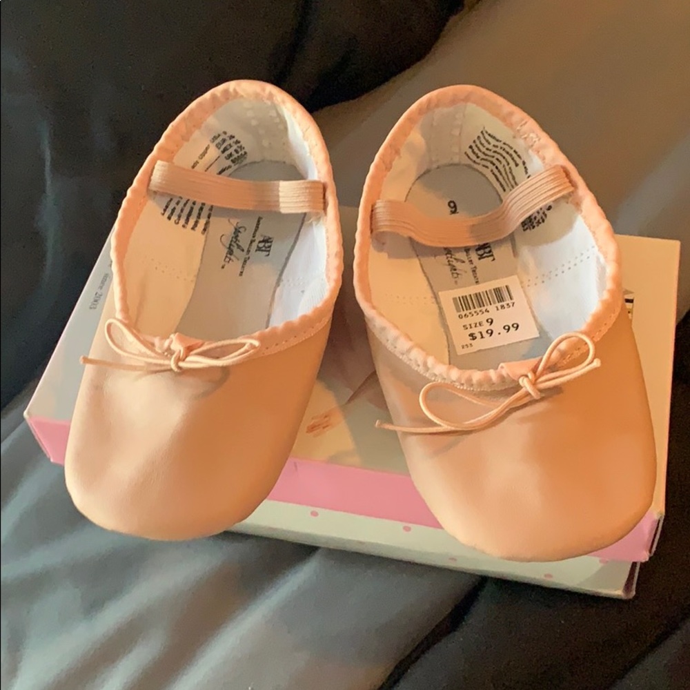 New pink ballet shoes with tags